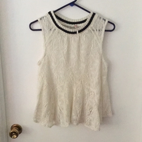 Free People Tops - Free People off-white Lace tank, size XS
